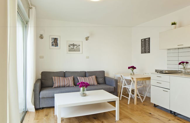 TLV Suites by the sea 3 Rooms - Foto 12