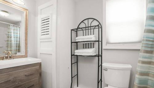 Pet Friendly Milford Beachfront Home - Foto 2, towels, Shower