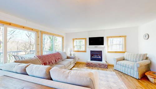 Adventure Awaits - Foto 3