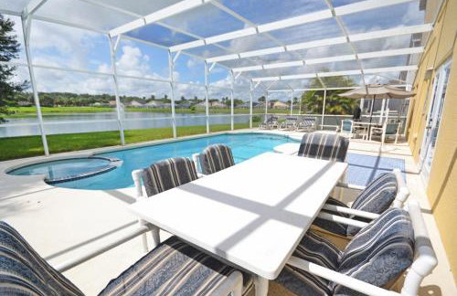 Beautiful 5 Bedroom Home With Large South-facing Pool - Foto 14