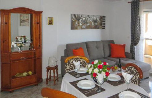 Awesome Apartment In Cala Del Moro - Torrev - Foto 3