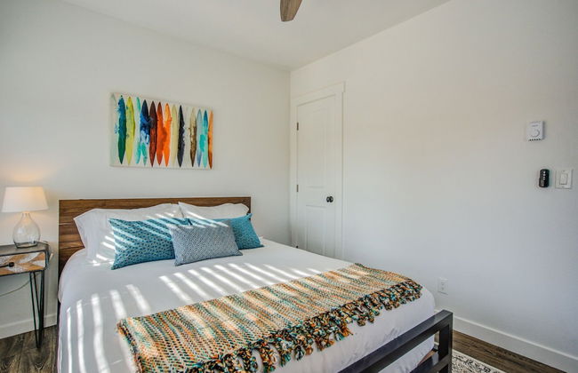 1brlovely Stylish Downtownclose To Everything - Photo 3