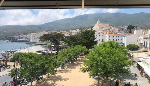 ROQUES - Casa en primera línea de mar en CADAQUÉS - Foto 1