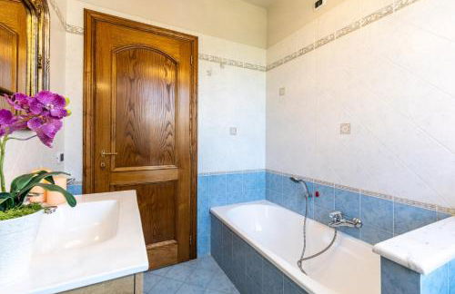 Nonna Bianca, a Genuine Farmhouse in Sant'Alessio, Lucca - Photo 73