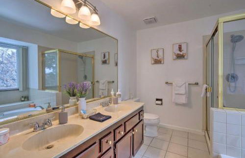 Family-Friendly Aurora Vacation Rental with Yard! - Foto 25