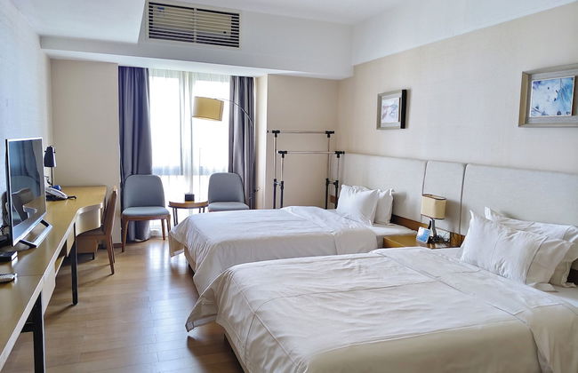 Yuwa Serviced ApartHotel - Photo 40