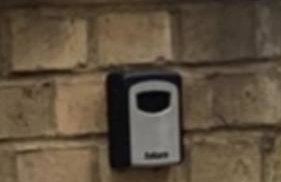 STUNNING GARDEN APARTMENT Central Exclusive Self Catering With Free Off Road Parking By Flat & Wiffi Beautifully Secluded 3 mins From All Amenities THIS IS A HOME NOT A HOTEL - Photo 17