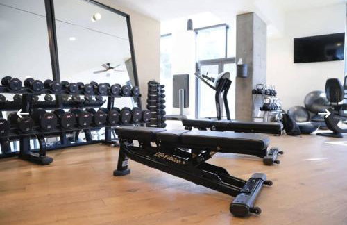 2Bed Apt View of Hollywood Sign & Rooftop Pool - Foto 7