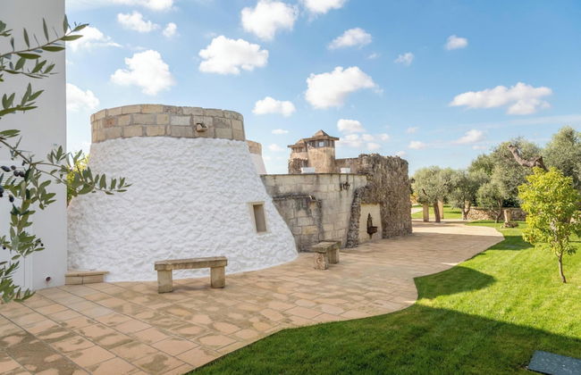 Trullo Meraviglia With Garden And Pool - Photo 30
