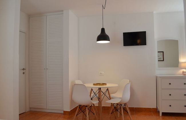 Casablanca Apartments - Photo 24