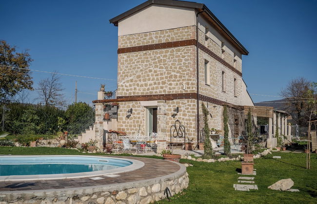 Casale nel Verde con Piscina e Vista - Foto 35