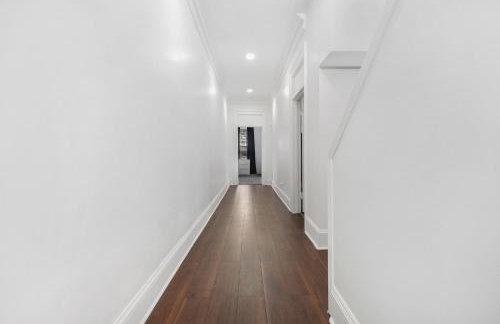 Family-Friendly 5BR | Sleeps 15 | 3 mins Downtown! - Foto 59