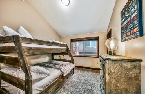 Tahoe Woods 603 at Stateline - Shuffle board Pet Friendly AC - Photo 18