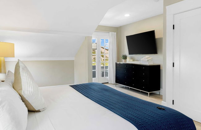 Luxe Backyard Oasis w/ Hot Tub Chic Design South Park Sanctuary - Foto 20