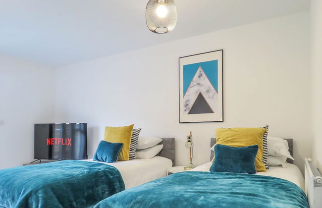 Tudors eSuites Birmingham House with Private Garden Free Parking - Foto 10