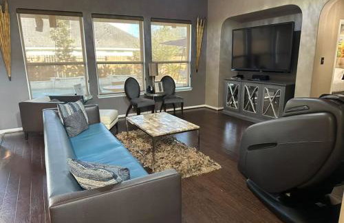 Serene 4BR Lux Home w Heated Spa Pool Massage Chair - Foto 62
