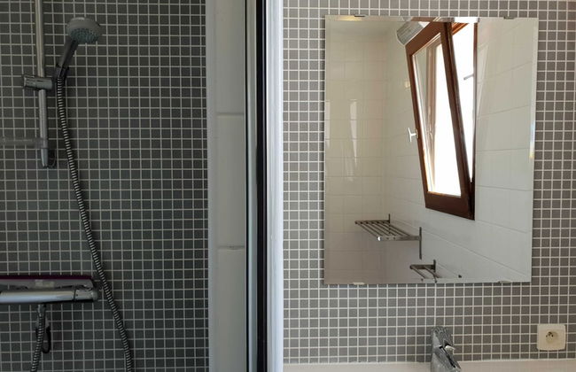 Villa With Heated Pool, Jacuzzi, Sports Field and Stunning Views - Photo 48