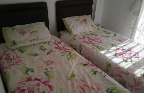 3 Bed Villa Sleeps 6 - Pets Ok - Communal Pool - Foto 14