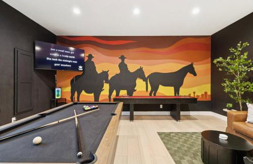 The Longhorn Luxe with Game Room and Fire pit and Karaoke - Foto 2