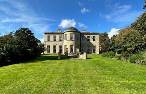 Beccles Georgian Mansion l 9 Bedrooms, Hot Tub & Parkland - Foto 42