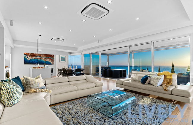 Hillside Luxe With Spa Bay Views - Foto 6