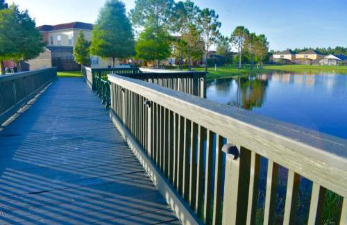 Restful 4BR 3BA with BBQ, Heated Pool & SPA - Foto 32