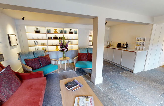 Abbey Strand Apartments, at Holyrood - Photo 26