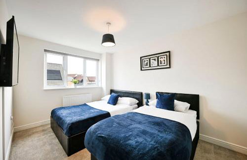 LUX Contractor & Family Haven - Parks x2, Sleeps 9 - Foto 50