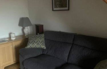 House - Sleeps 4 with Cozy Fireplace - Foto 16