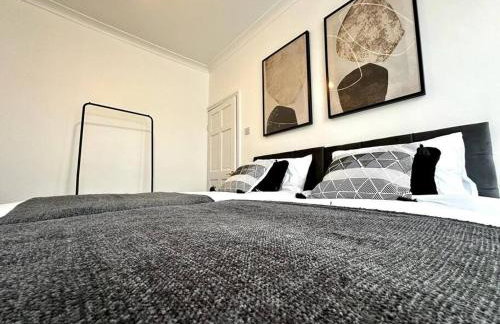 Serviced 4 bed 2 bath Manor Park House - Foto 9