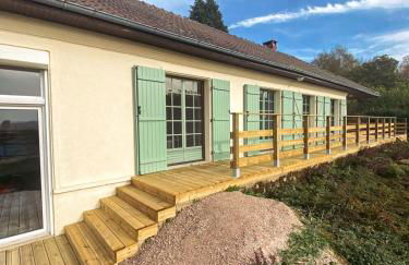 Villa des Suisses with Jacuzzi & View of Lake des Settons - Foto 2