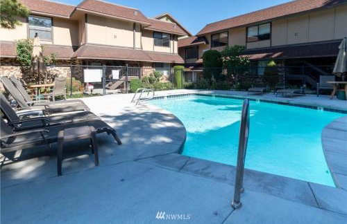 Large Upgraded, Family Friendly Condo with Garage - Foto 49