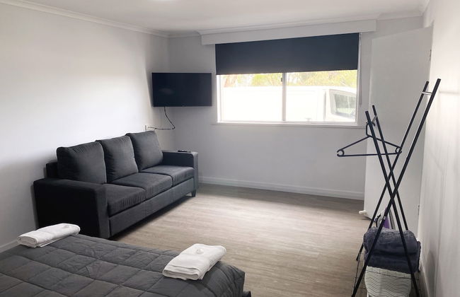 Limestone Coast Tourist Park - Photo 61