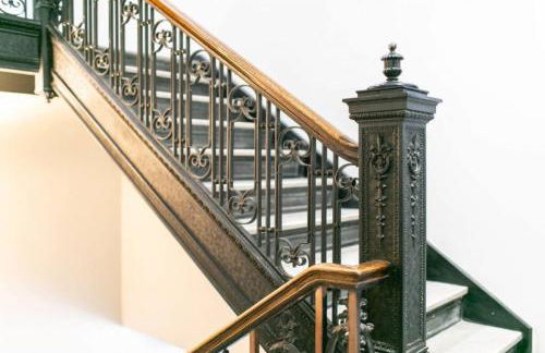 Spacious Modern Loft with Downtown Views and WiFi - Foto 19