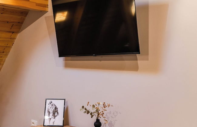 Authentic Villa Apartment - Photo 19