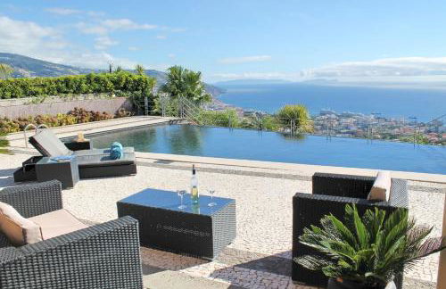 Exquisite Madeira Villa Villa Funchal Luz 5 Bedroom Heated Pool - Foto 24