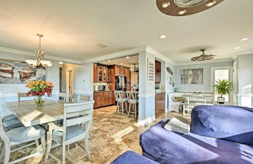 Lakefront Home with Game Room, Theater and Dock! - Foto 6