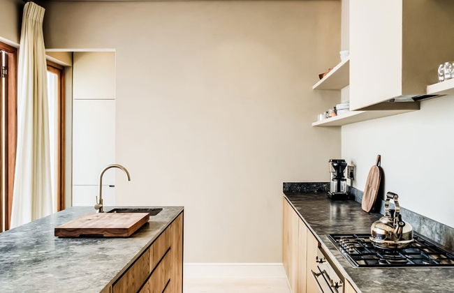 Experience Tranquility at Kelvin Urban Retreat - Photo 57