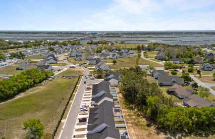 Modern Retreat Minutes to Emerald Isle Beach Villa - Foto 44