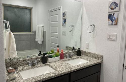 4-BR Cheerful Home Long Term Stay Equipped in Katy - Foto 39