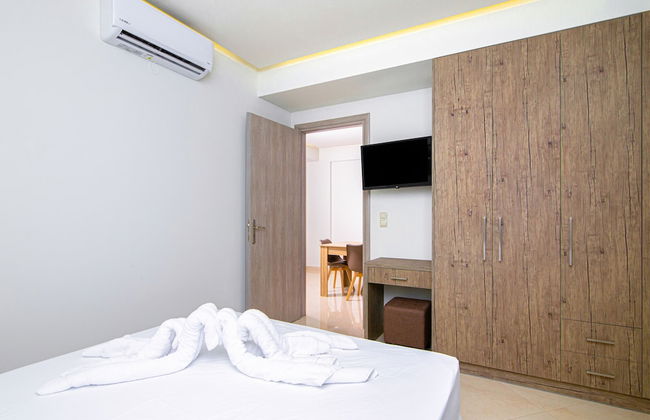 Amara Suites and Studios - Foto 11