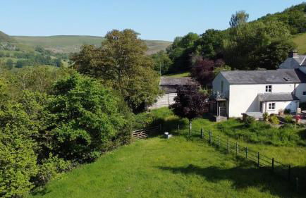 Black Mountains Stylish Hideaway, nr Crickhowell - Photo 4