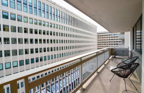 A Few Steps From Airport - Stylish Apt - Photo 32