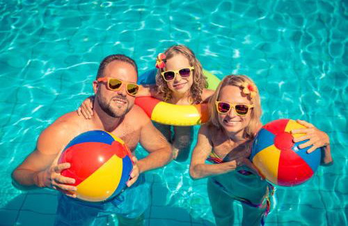 Lovely 5 Berth Bungalow At Waterside Village Park In Corton Ref 14006W - Photo 3