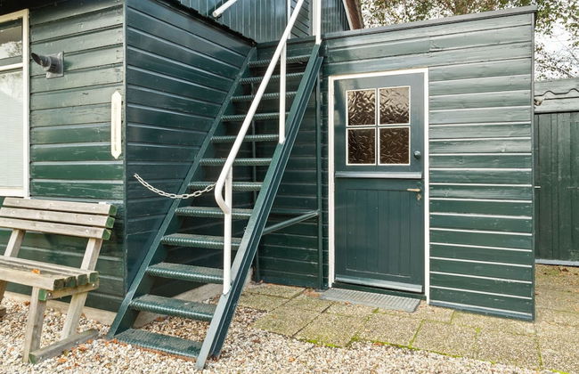Cozy House with a Boat near Giethoorn & Weerribben Wieden National Park - Photo 19