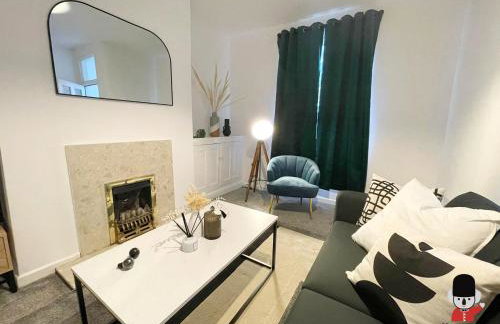 KozyGuru / Wigan / 2BR 4Beds / Newly Refurbished Stylish Holiday House / Close to Big Retail Park / UWNE034 - Foto 35