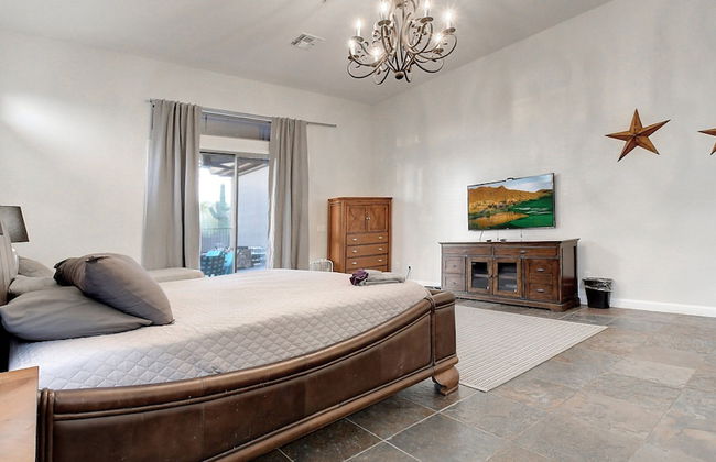 Custom Home! 2+ Acres True Indoor-outdoor Living! - Foto 17