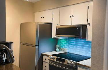 Cheerful & Relaxing 5 Location Pool Parking - Foto 21