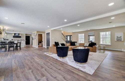 Luxe Lrg Pocono House for 18 Hot Tub/Gameroom/Pool - Foto 78