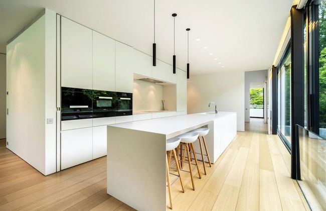 The Glass Manor - Photo 17